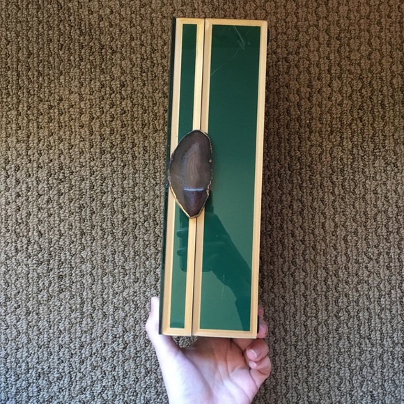 Unique glass green jewelry box - Picture 2 of 2